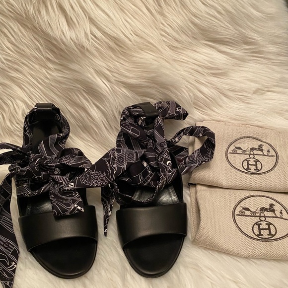 Rare and Beautiful Hermes Scarf Sandals Black size 35.5 - Picture 6 of 13